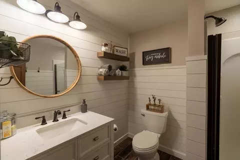 Bath - 8570 369th Ave, Waseca, MN 56093 photo 4 of 5