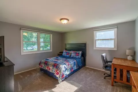 Bedroom - 8570 369th Ave, Waseca, MN 56093 photo 4 of 6