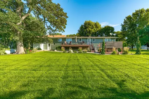 Exterior - 8570 369th Ave, Waseca, MN 56093 photo 7 of 15