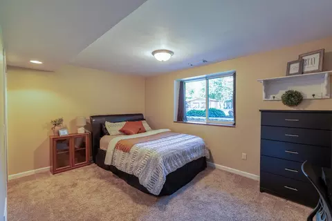 Bedroom - 8570 369th Ave, Waseca, MN 56093 photo 6 of 6