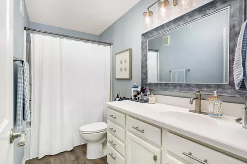 Bath - 13612 Brick Path, Rosemount, MN 55068 photo 3 of 3