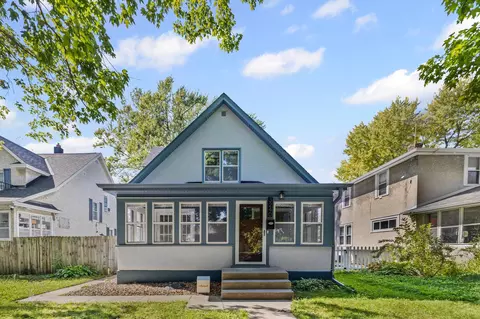 3240 30th Ave S, Minneapolis, MN 55406