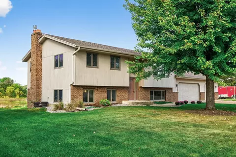 18076 Wellington Ave, Prior Lake, MN 55372