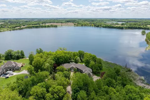 5441 Raven Point Rd, Prior Lake, MN 55372