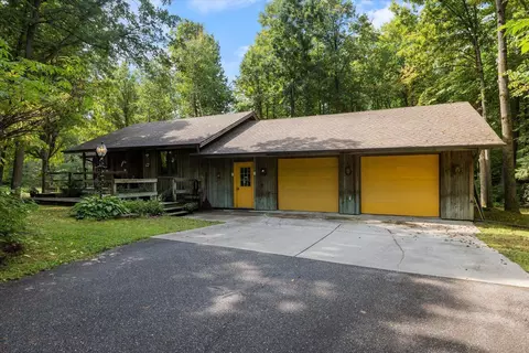 454 Trout Lake Rd, Grand Rapids, MN 55744