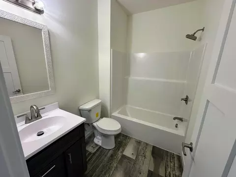Bath - 1003 8th Ave NW, Perham, MN 56573 photo 2 of 3