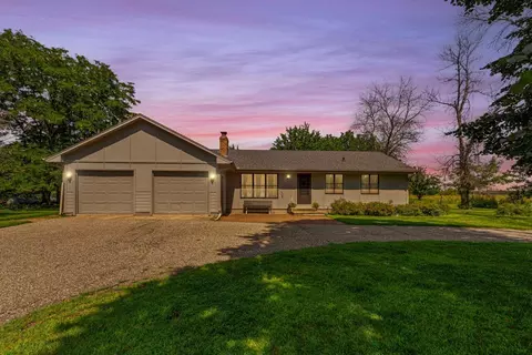 30562 Cedar Ln, Le Sueur, MN 56058