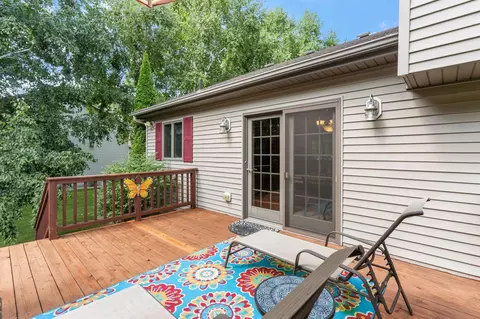 Exterior - 810 E 7th St, Litchfield, MN 55355 photo 6 of 12