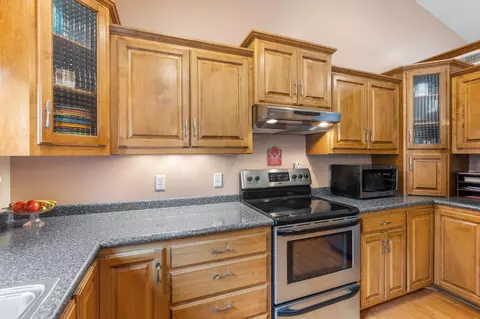 Kitchen - 810 E 7th St, Litchfield, MN 55355 photo 3 of 4