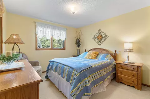 Bedroom - 810 E 7th St, Litchfield, MN 55355 photo 3 of 7