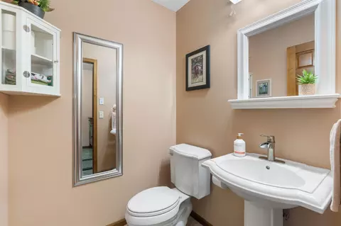 Bath - 810 E 7th St, Litchfield, MN 55355 photo 1 of 7