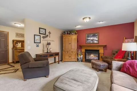 Living - 810 E 7th St, Litchfield, MN 55355 photo 3 of 4
