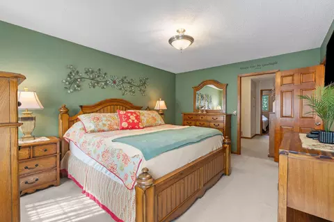 Bedroom - 810 E 7th St, Litchfield, MN 55355 photo 6 of 7
