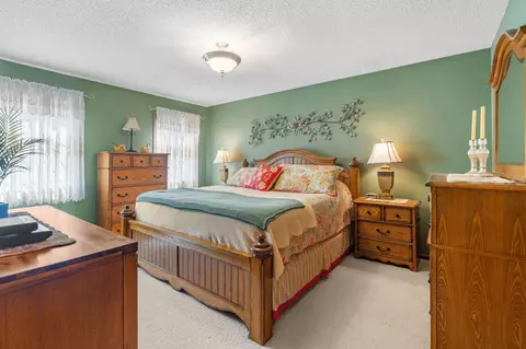 Bedroom - 810 E 7th St, Litchfield, MN 55355 photo 5 of 7