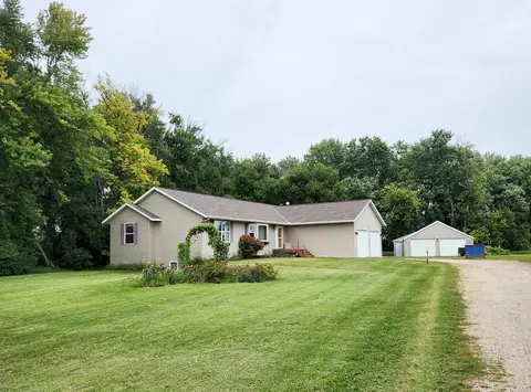 9608 60th Ave SW, Raymond, MN 56282