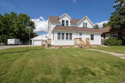 260 E Minnesota St, Le Center, MN 56057