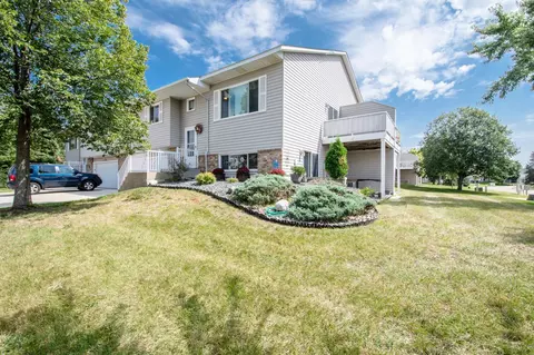 15842 Granada Ave, Apple Valley, MN 55124