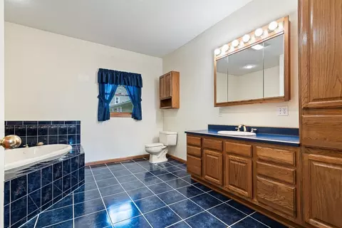 105 N A St, Marshall, MN 56258 photo 33