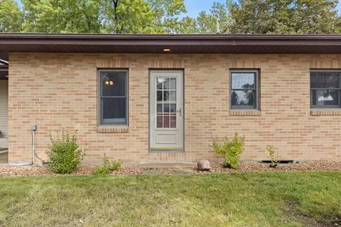 105 N A St, Marshall, MN 56258 photo 7
