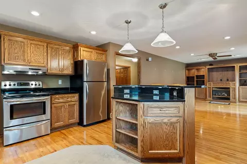 105 N A St, Marshall, MN 56258 photo 20