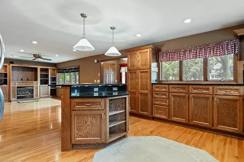 105 N A St, Marshall, MN 56258 photo 19