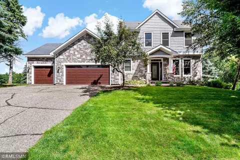 2450 Whitfield Dr, Mendota Heights, MN 55120