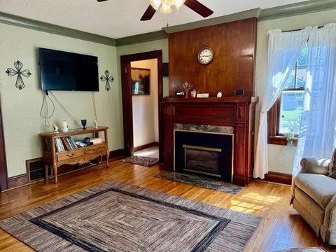 501 Augusta Ave, Willmar, MN 56201 photo 5
