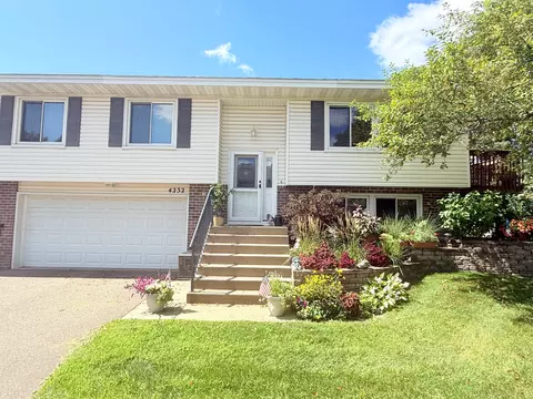 4232 Bridgewood Ter, Vadnais Heights, MN 55127