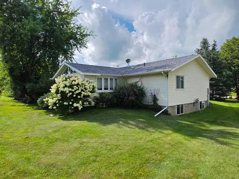 495 8th St SW, Plainview, MN 55964 photo 7