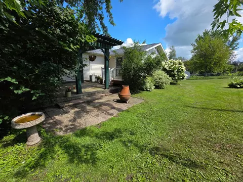 495 8th St SW, Plainview, MN 55964 photo 10
