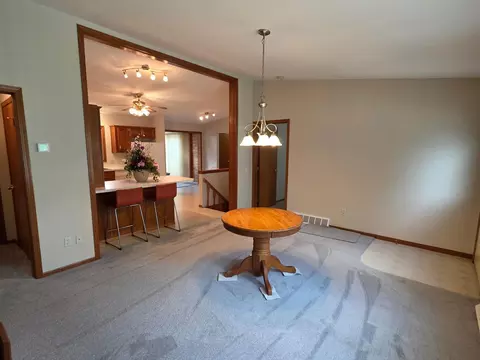 495 8th St SW, Plainview, MN 55964 photo 19
