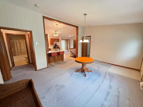 495 8th St SW, Plainview, MN 55964 photo 18