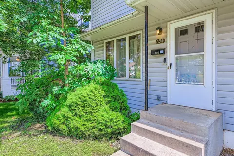 694 Smith Ave S, Saint Paul, MN 55107