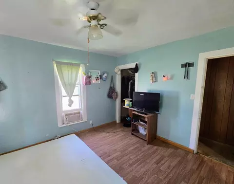 Bedroom - 215 3rd Ave SE, Pipestone, MN 56164 photo 4 of 5
