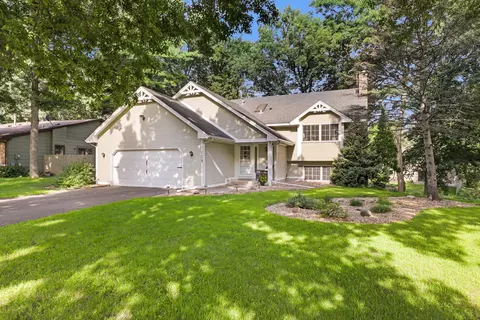 139 Canterbury Rd, Circle Pines, MN 55014