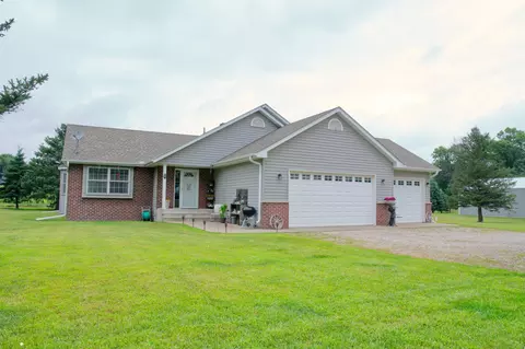 8109 217th Ave NE, Stacy, MN 55079