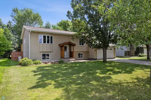 1024 Western Rd, Wahpeton, ND 58075