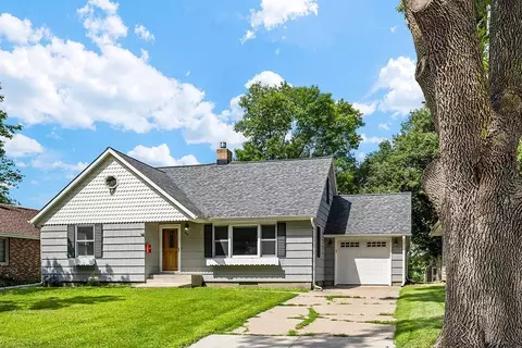 644 S Nicollet St, Blue Earth, MN 56013