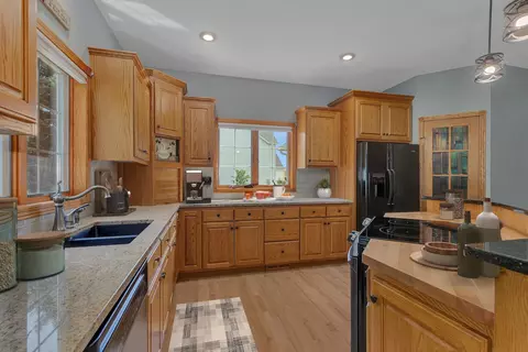 Kitchen - 1609 26th St SE, Saint Cloud, MN 56304 photo 1 of 4