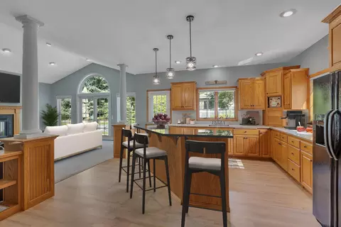 Kitchen - 1609 26th St SE, Saint Cloud, MN 56304 photo 3 of 4