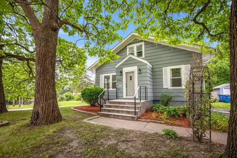 3301 Beard Ave N, Robbinsdale, MN 55422
