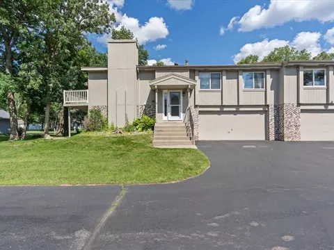 2208 Spruce Dr, Brainerd, MN 56401 photo 3