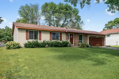 7400 Ivystone Ave S, Cottage Grove, MN 55016