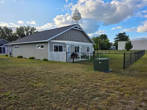 Exterior - 130 Durkee St N, Pine River, MN 56474 photo 4 of 5