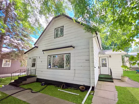 1023 N Spring St, New Ulm, MN 56073