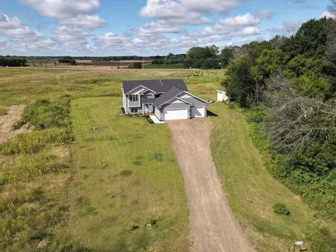 31226 Yucca Ct, Bradford Twp, MN 55008