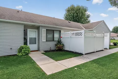 5281 149th St W, Apple Valley, MN 55124