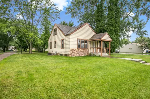 110 E Ash St, Saint Joseph, MN 56374