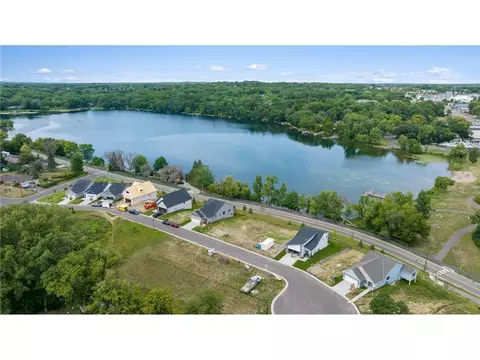 229 Mccarrons Pl W, Roseville, MN 55113