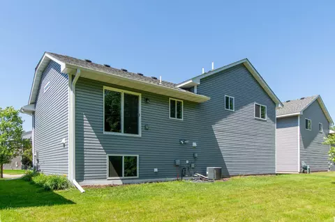Exterior - 949 Holton Ave, Brainerd, MN 56401 photo 9 of 11